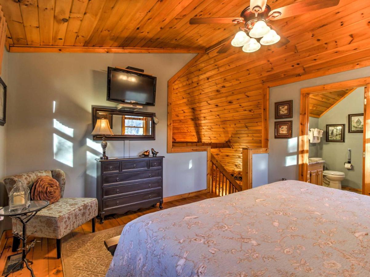 Villa Cozy Nest Gatlinburg Cabin With Porch And Jacuzzi! Extérieur photo